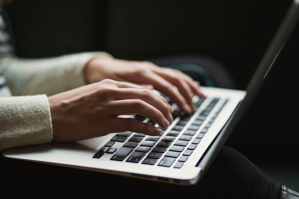 Best AI Website Builders in the UK for 2026, Compared